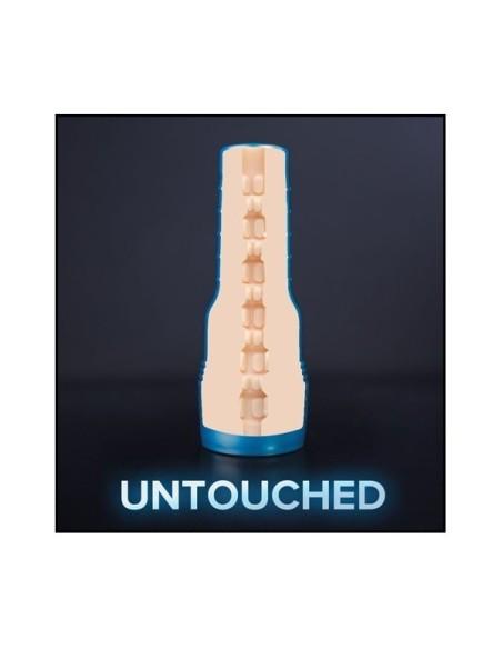 Masturbator Cody Cumming's Anus Untouched